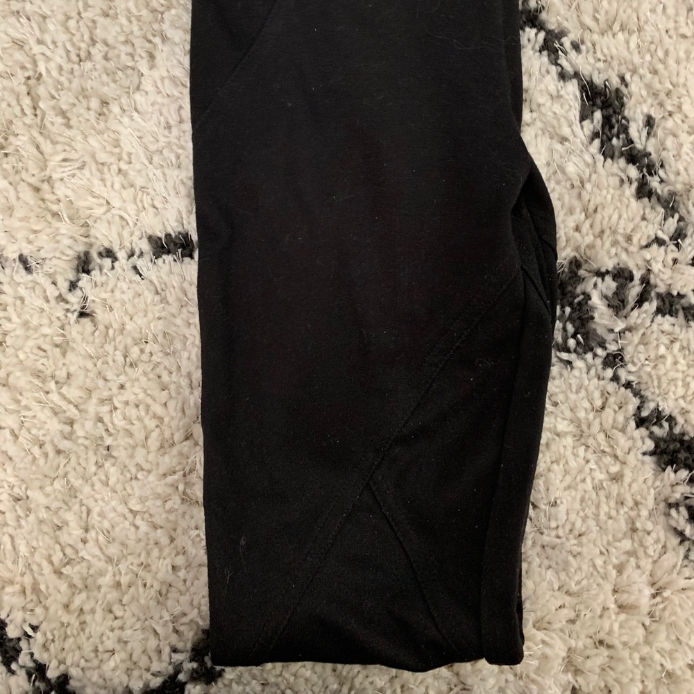 S black pants.